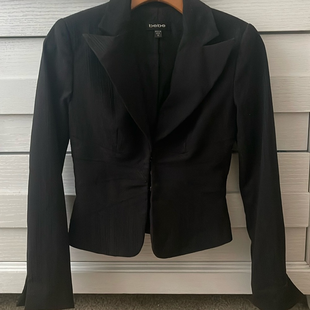 Bebe black detailed fitted blazer